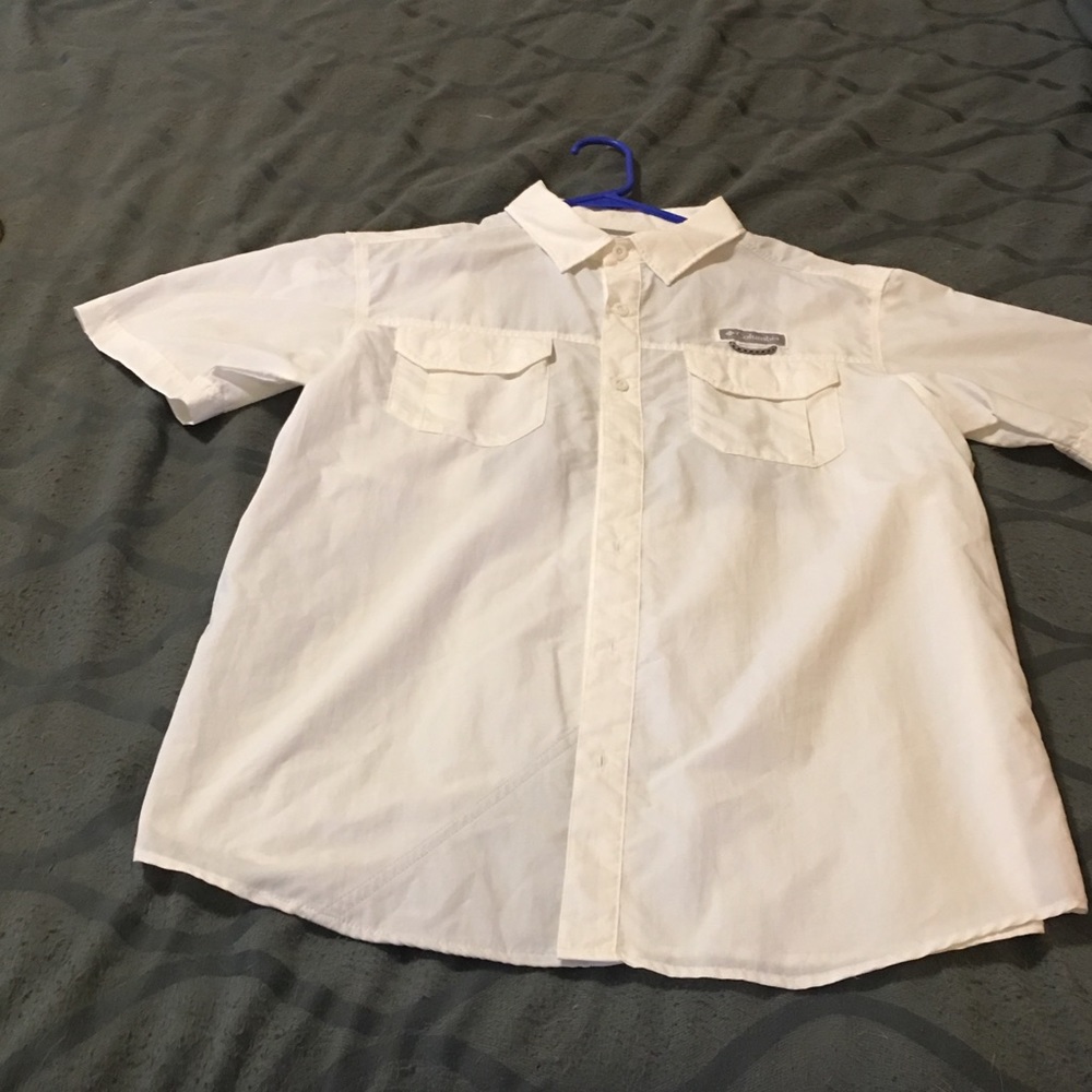 Men’s Columbia short sleeve shirt